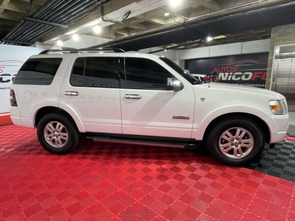 FORD EXPLORER 2010 - Image 2
