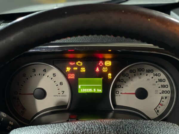 FORD EXPLORER 2010 - Image 7