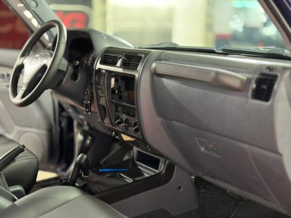 TOYOTA PRADO 2001 - Image 6