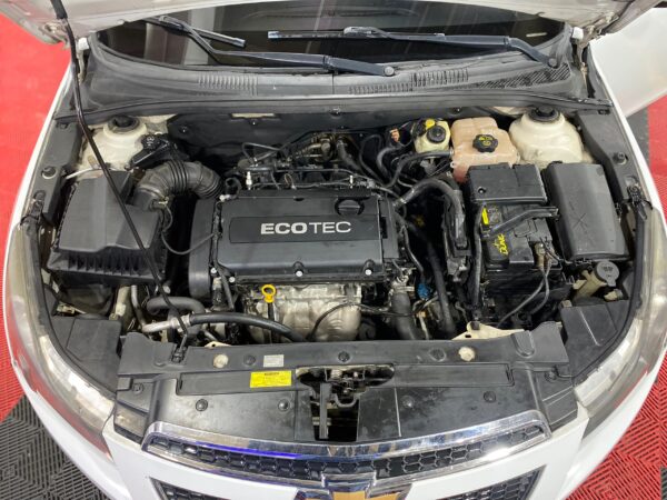 CHEVROLET CRUZE 2011 - Image 9