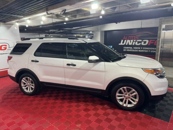 FORD EXPLORER 4X2 2012 - Image 2