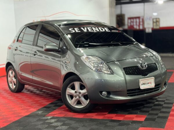 TOYOTA YARIS 2007 - Image 2
