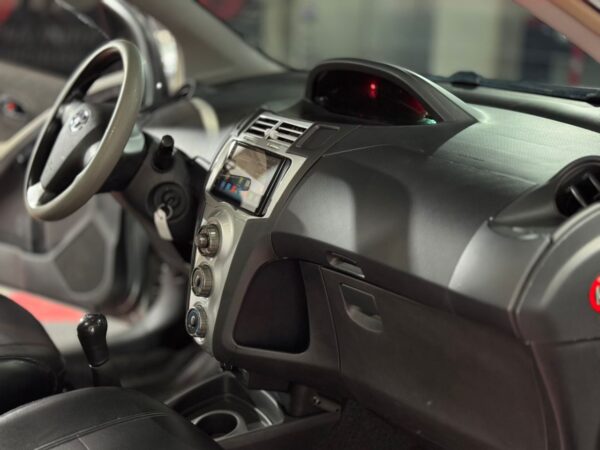 TOYOTA YARIS 2007 - Image 6