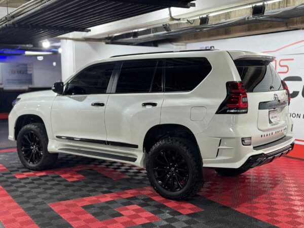 TOYOTA PRADO 2023 BLACK EDITION - Image 3
