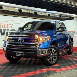 TOYOTA TUNDRA 2017