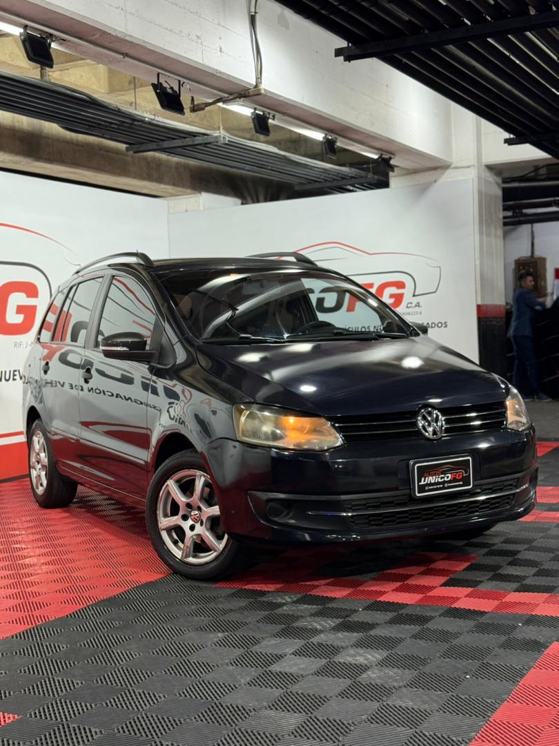 VOLKSWAGEN SPACEFOX 2012 - Image 2