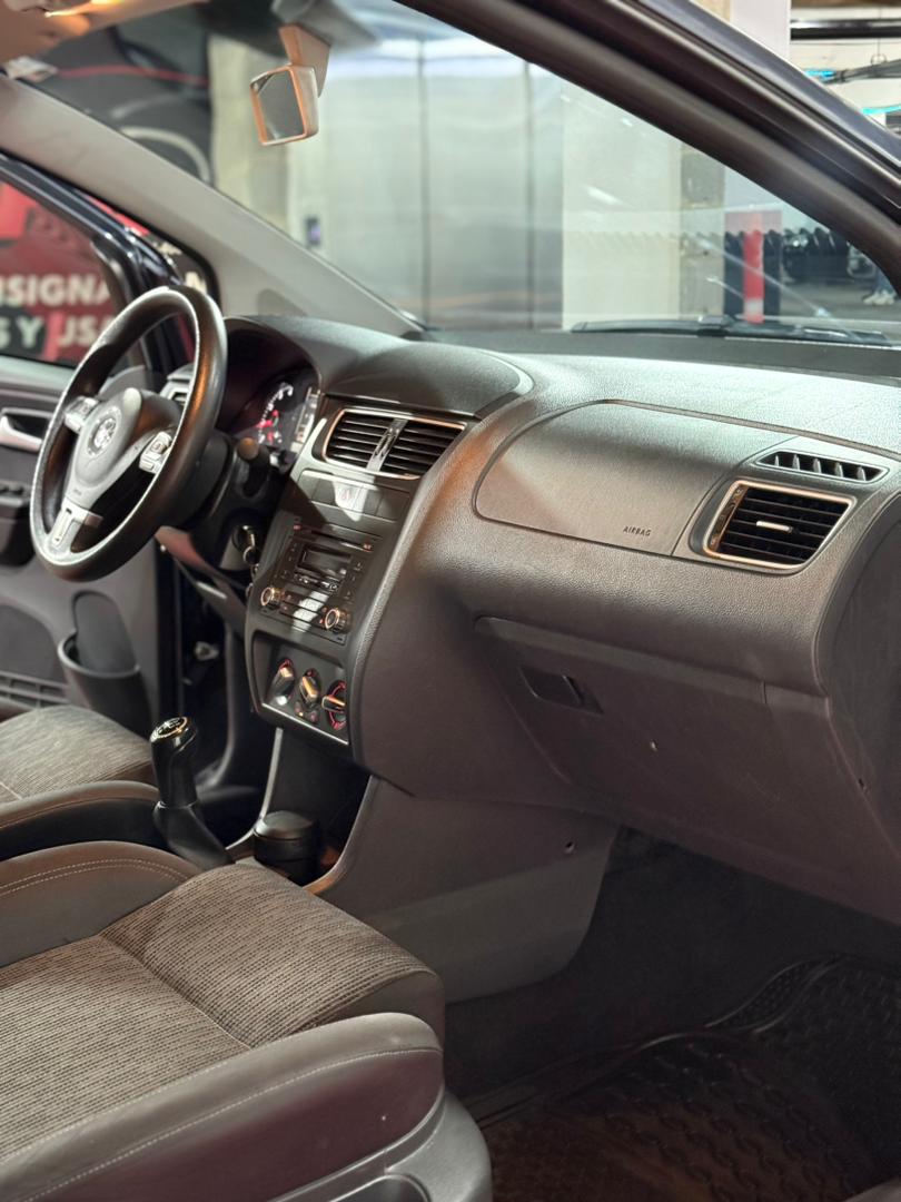 VOLKSWAGEN SPACEFOX 2012 - Image 5