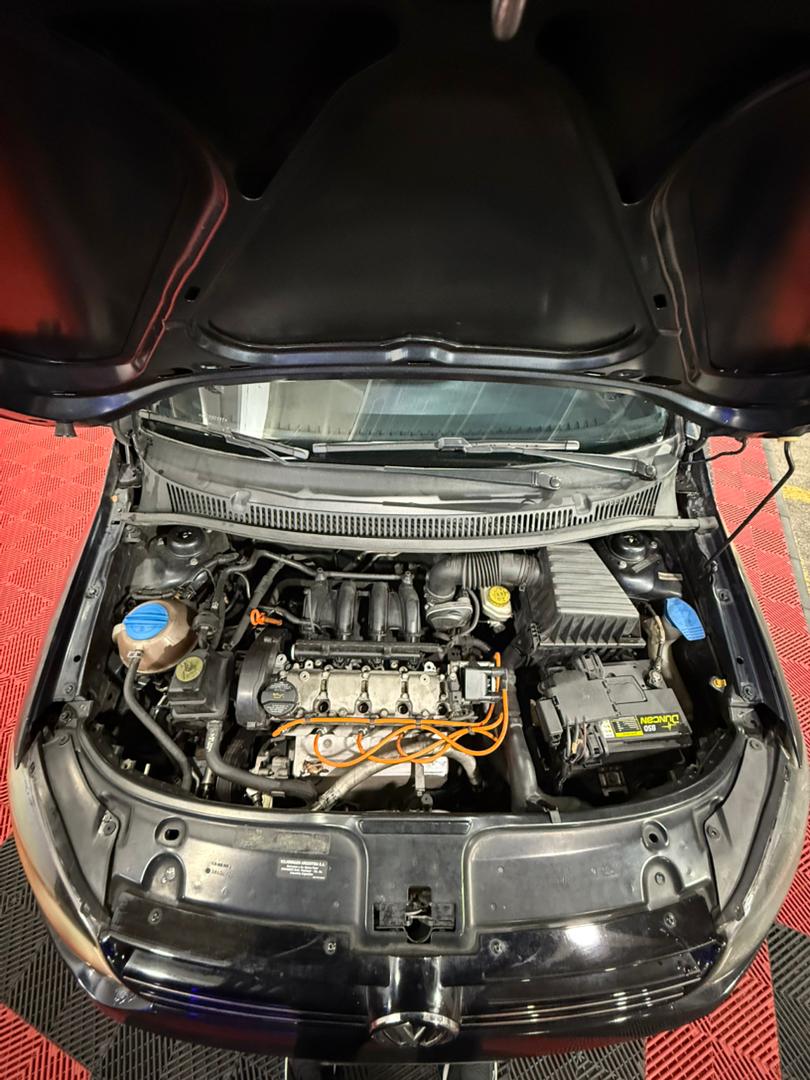 VOLKSWAGEN SPACEFOX 2012 - Image 8