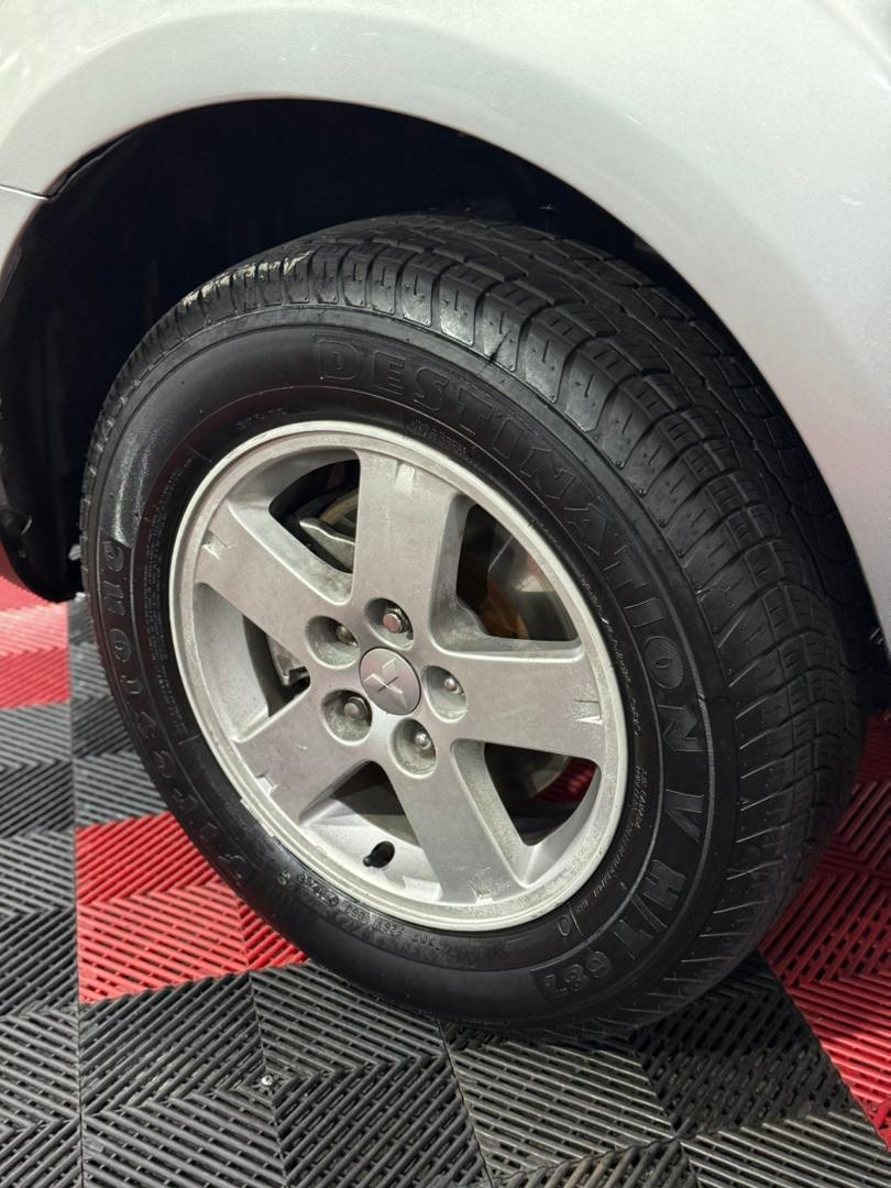 MITSUBISHI OUTLANDER 2009 - Image 17