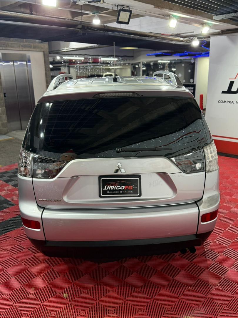 MITSUBISHI OUTLANDER 2009 - Image 6