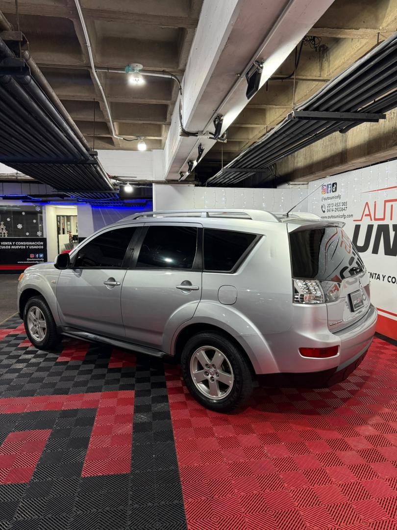 MITSUBISHI OUTLANDER 2009 - Image 7
