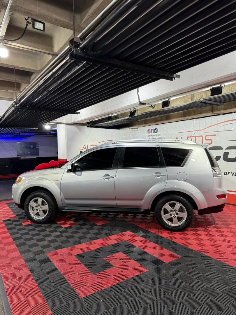 MITSUBISHI OUTLANDER 2009 - Image 8