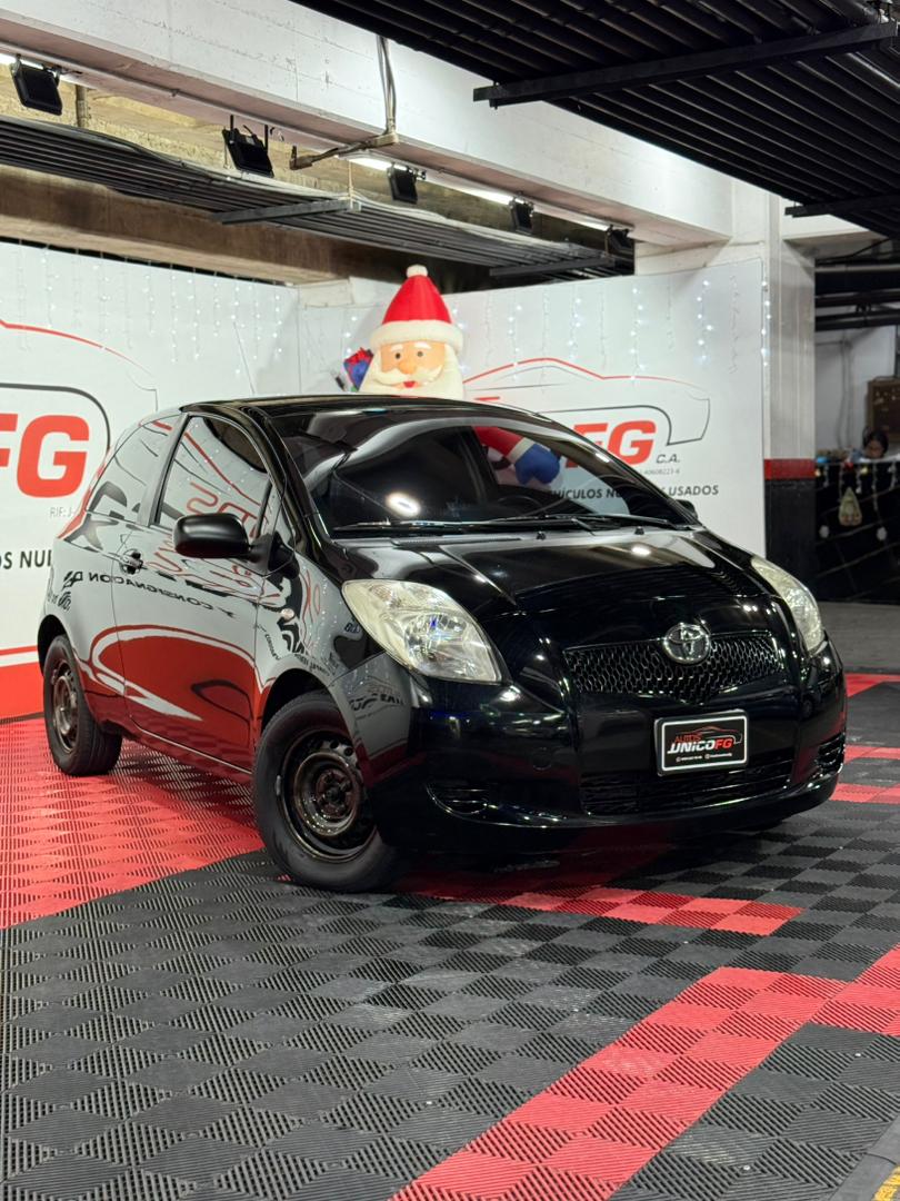 TOYOTA YARIS 2007 - Image 2