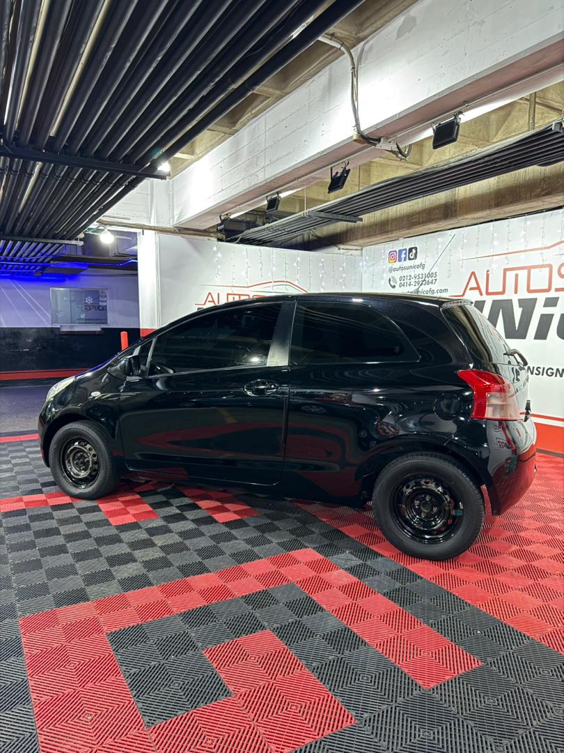 TOYOTA YARIS 2007 - Image 8