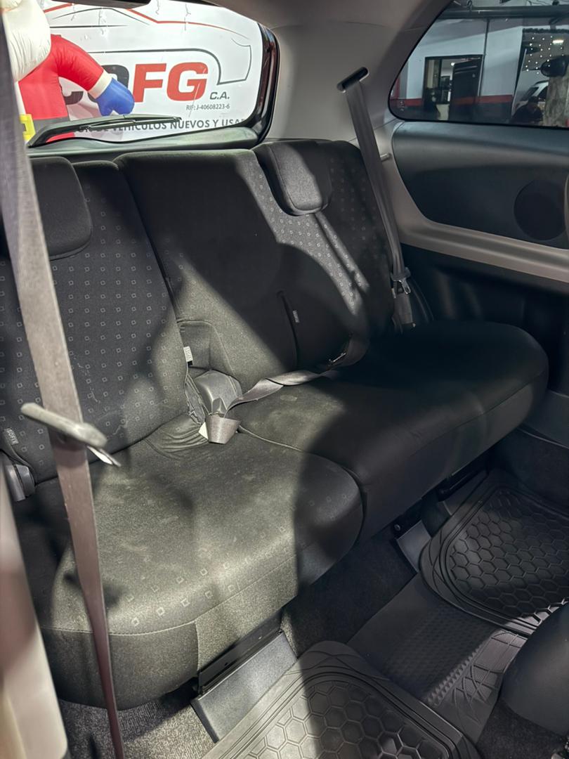 TOYOTA YARIS 2007 - Image 13