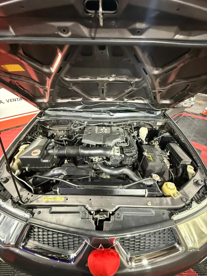 MITSUBISHI MONTERO SPORT 2015 - Image 16