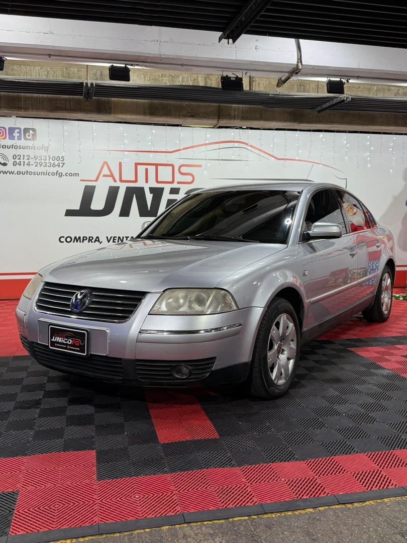 VOLKSWAGEN PASSAT 2.8 2002 - Image 2