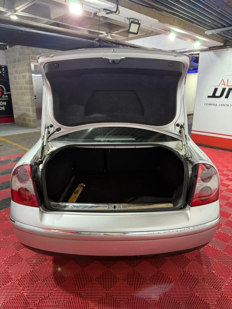 VOLKSWAGEN PASSAT 2.8 2002 - Image 15