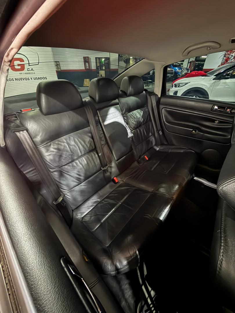 VOLKSWAGEN PASSAT 2.8 2002 - Image 13