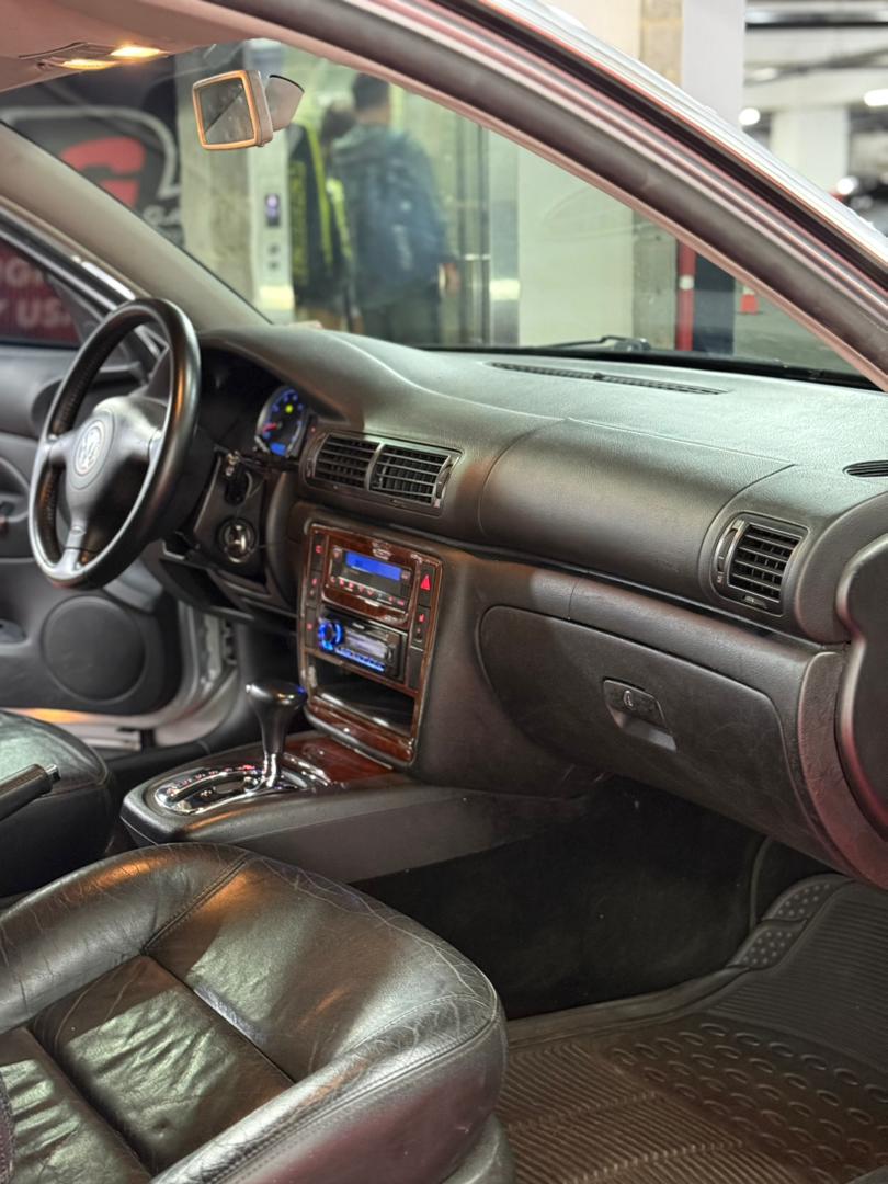 VOLKSWAGEN PASSAT 2.8 2002 - Image 11