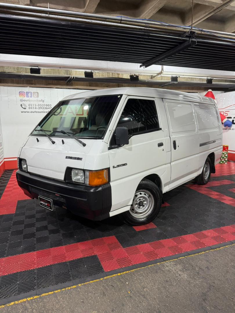 MITSUBISHI PANEL L300 2015 - Image 2