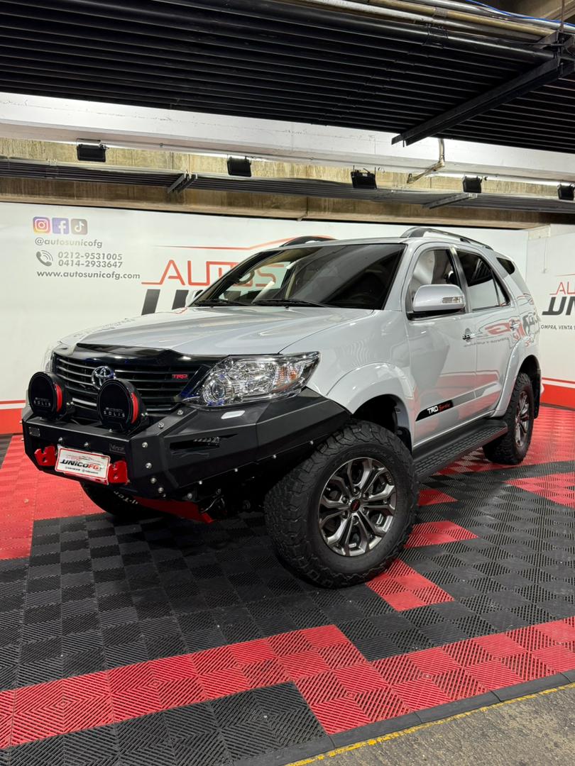 TOYOTA FORTUNER 2020 - Image 2