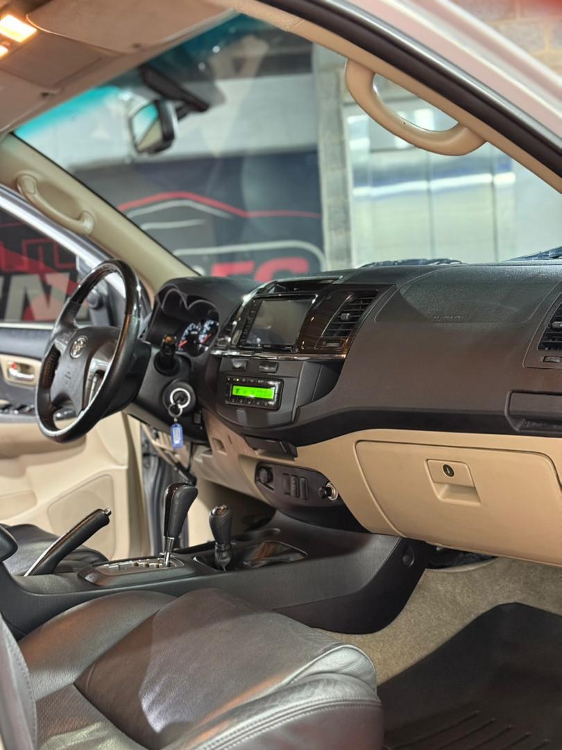 TOYOTA FORTUNER 2020 - Image 10