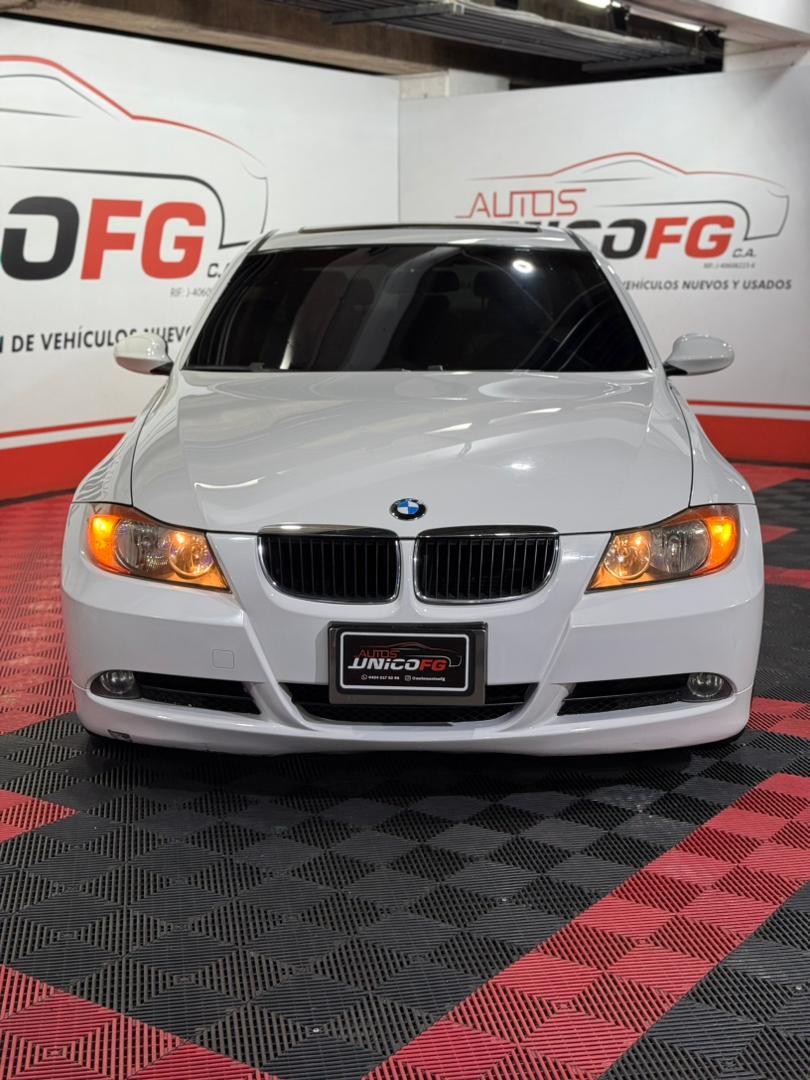 BMW 328I 2008 - Image 3