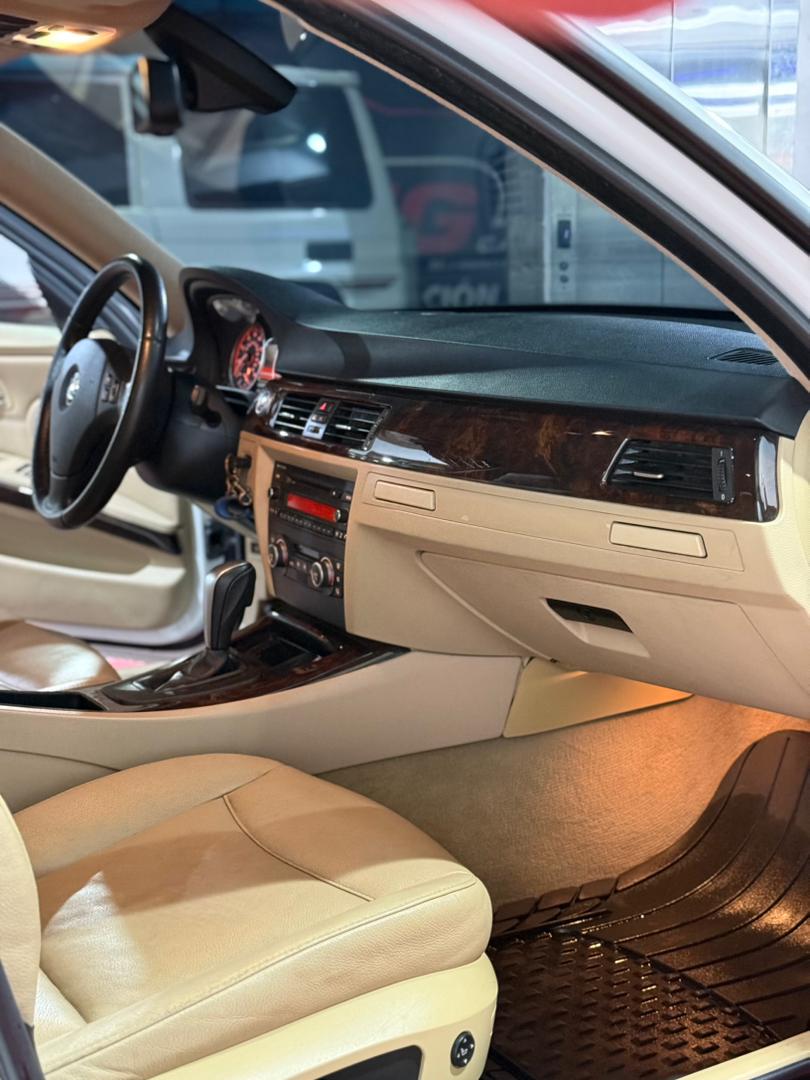 BMW 328I 2008 - Image 8