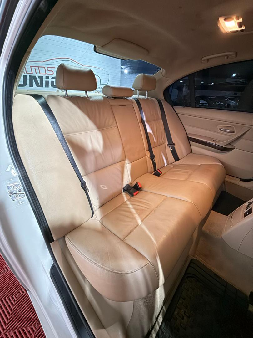 BMW 328I 2008 - Image 10