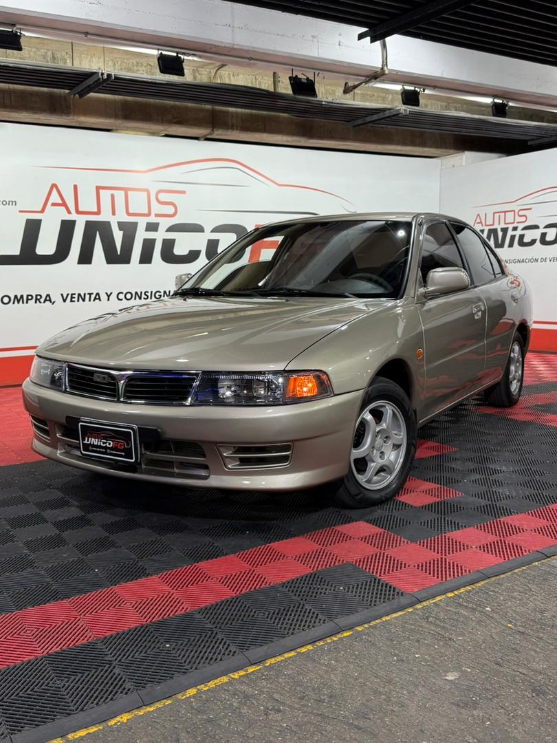 MITSUBISHI SIGNO GLX 2010 - Image 3