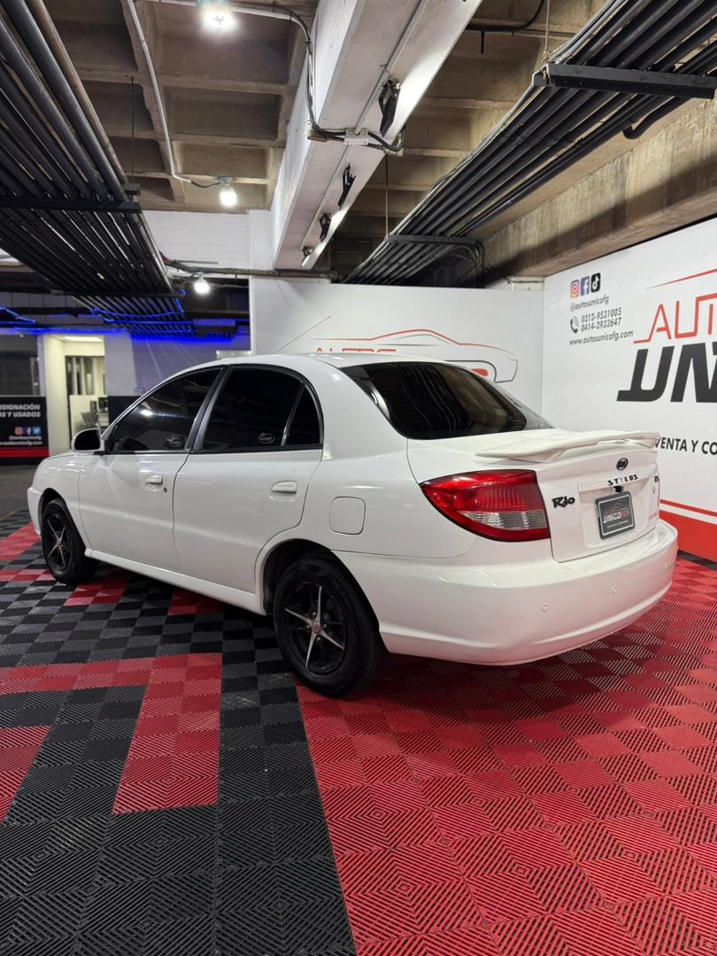 KIA RIO STYLUS 2009 - Image 7