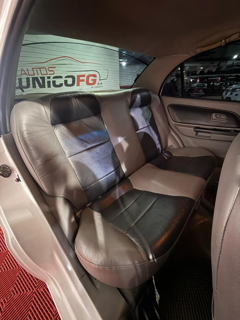 KIA RIO STYLUS 2009 - Image 13