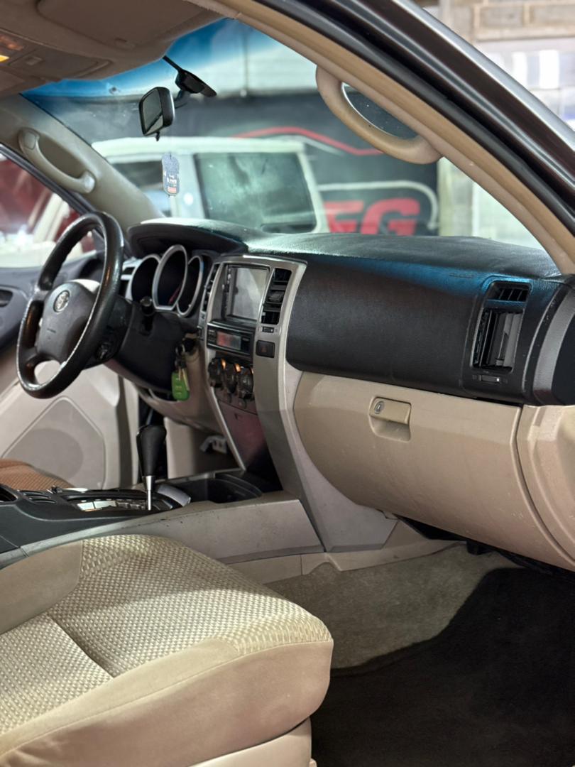 TOYOTA 4RUNNER 2007 - Image 8