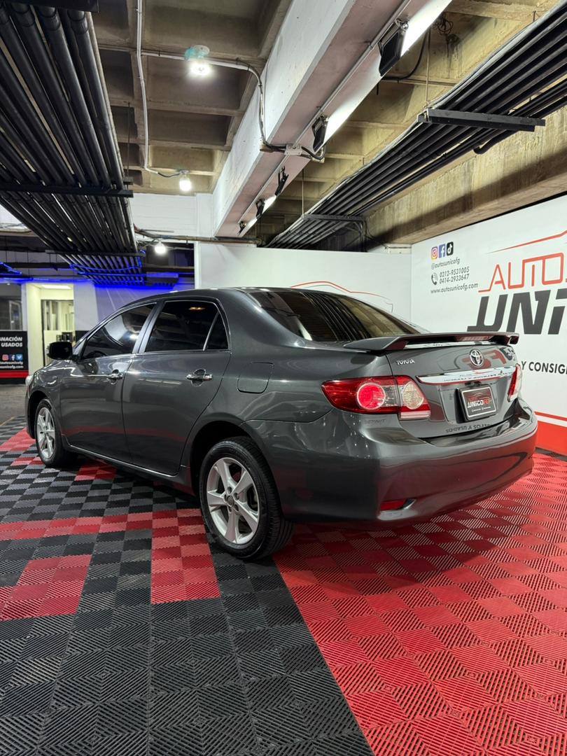 TOYOTA COROLLA GLI 2012 - Image 7