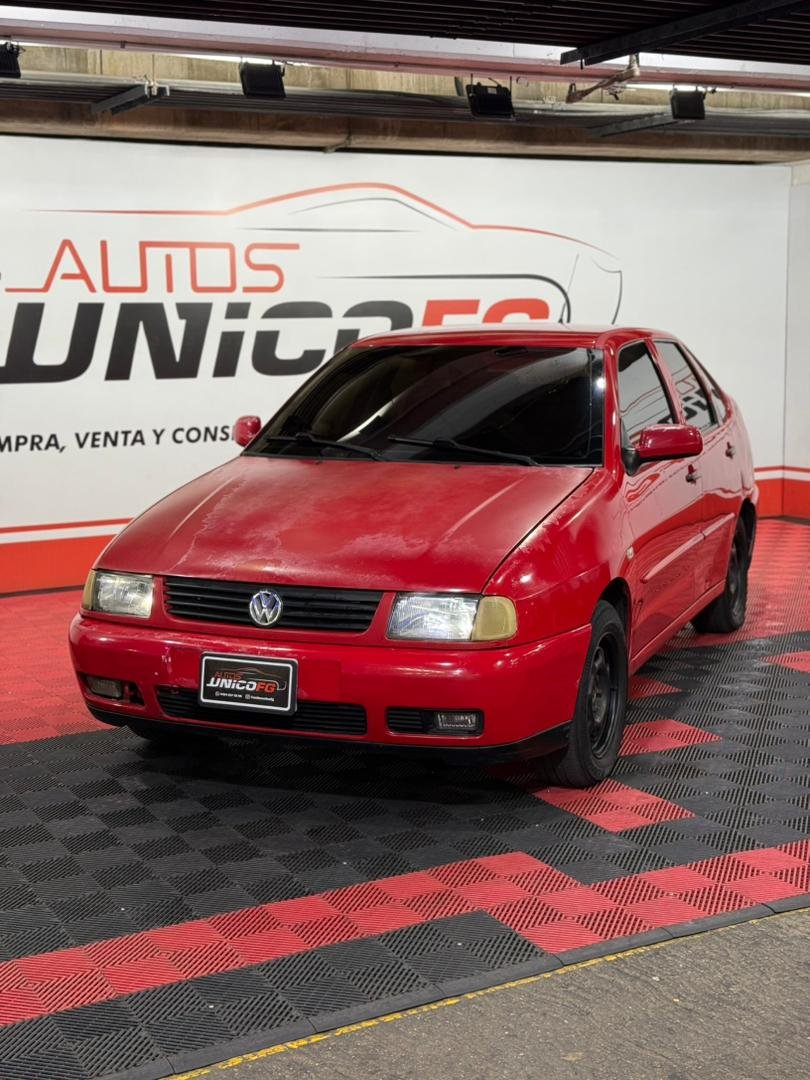 VOLKSWAGEN POLO CLASSIC 2001