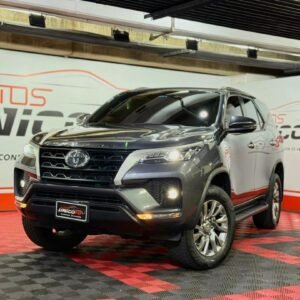 TOYOTA FORTUNER 4X4  2024