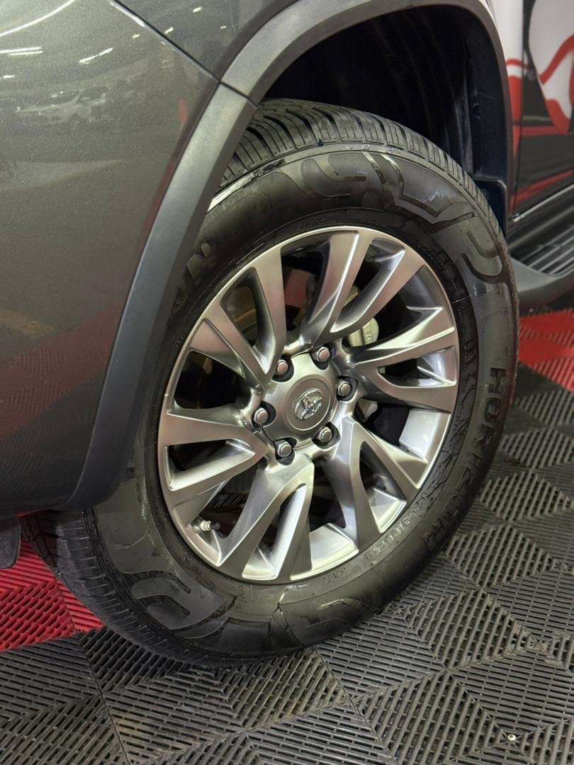TOYOTA FORTUNER 4X4 2024 - Image 14