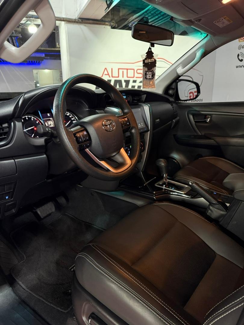 TOYOTA FORTUNER 4X4 2024 - Image 7