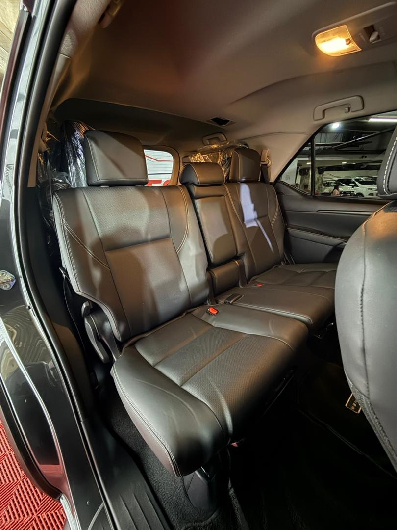 TOYOTA FORTUNER 4X4 2024 - Image 11