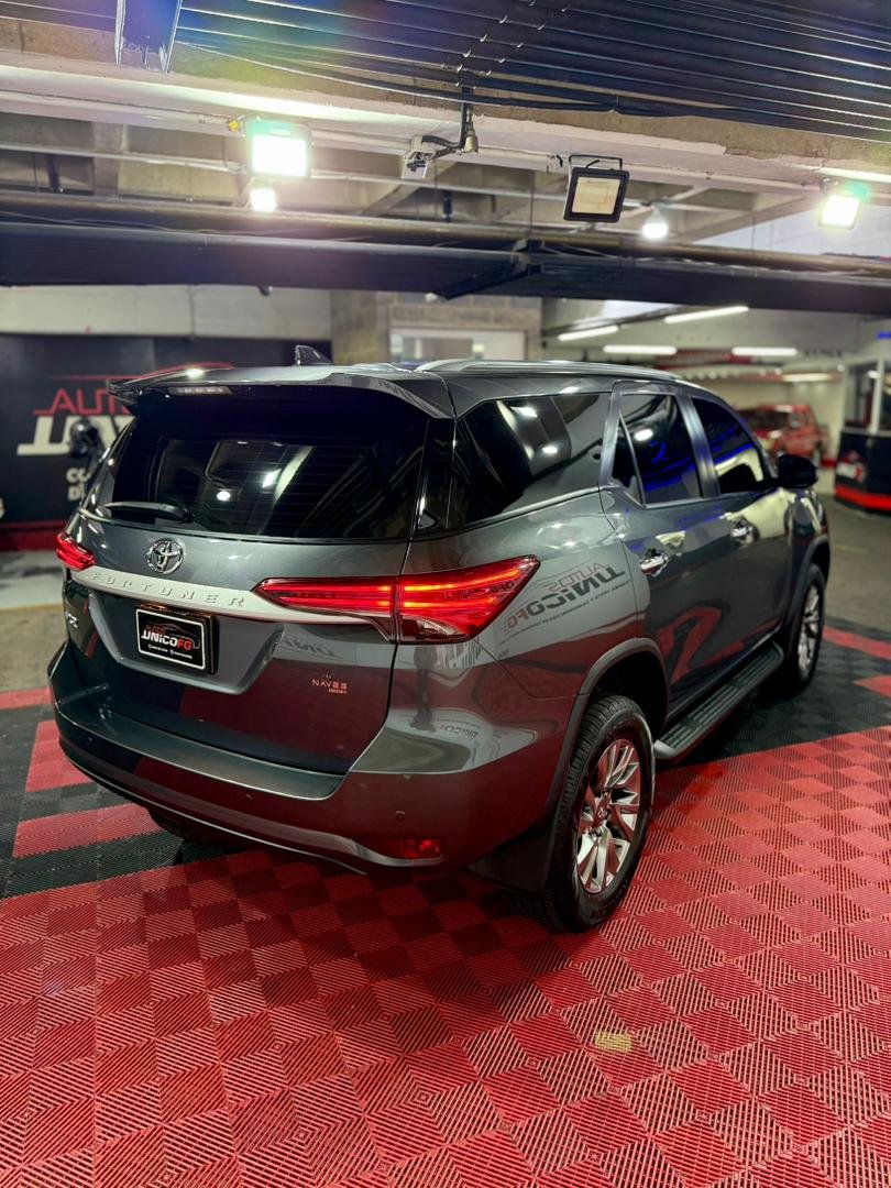 TOYOTA FORTUNER 4X4 2024 - Image 4