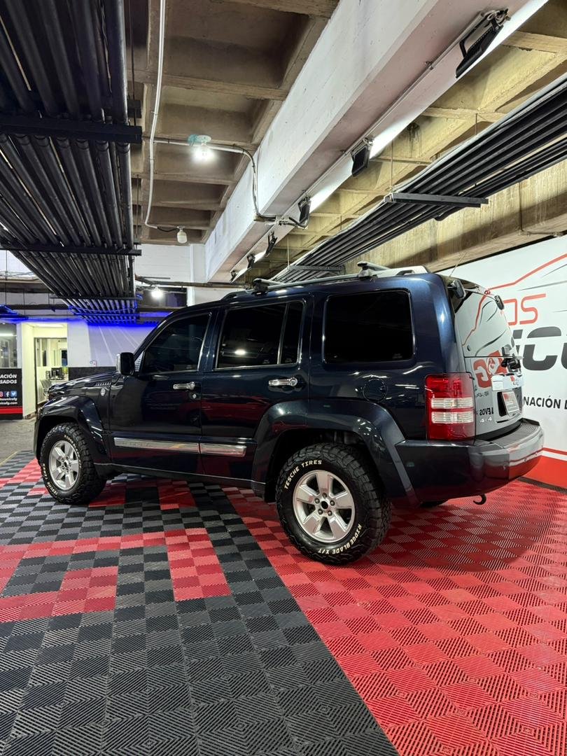 JEEP CHEROKEE KK SPORT 2011 - Image 6