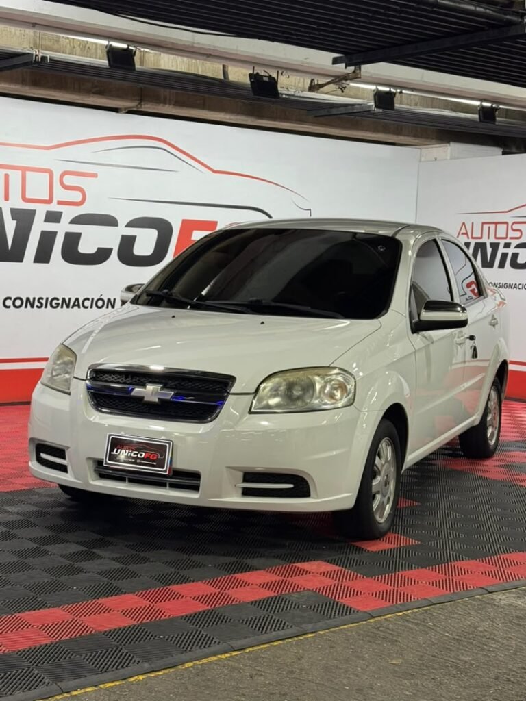 CHEVROLAT AVEO LT 2012