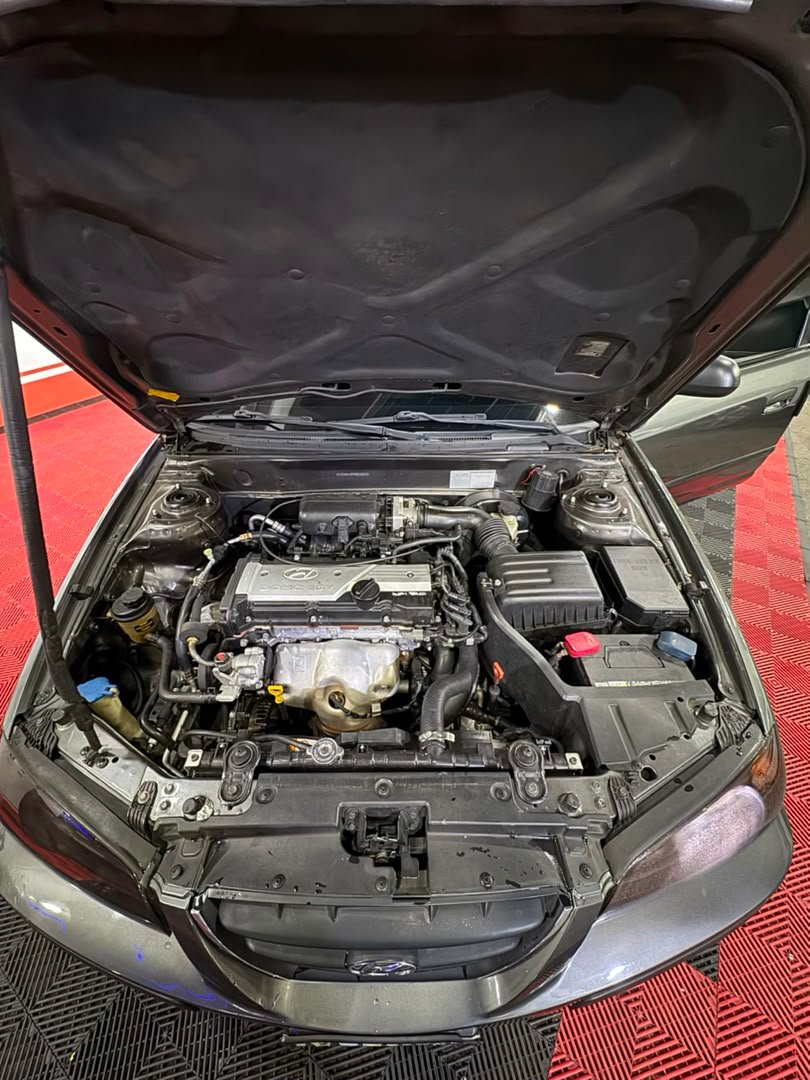 HYUNDAI ELANTRA 2011 - Image 12