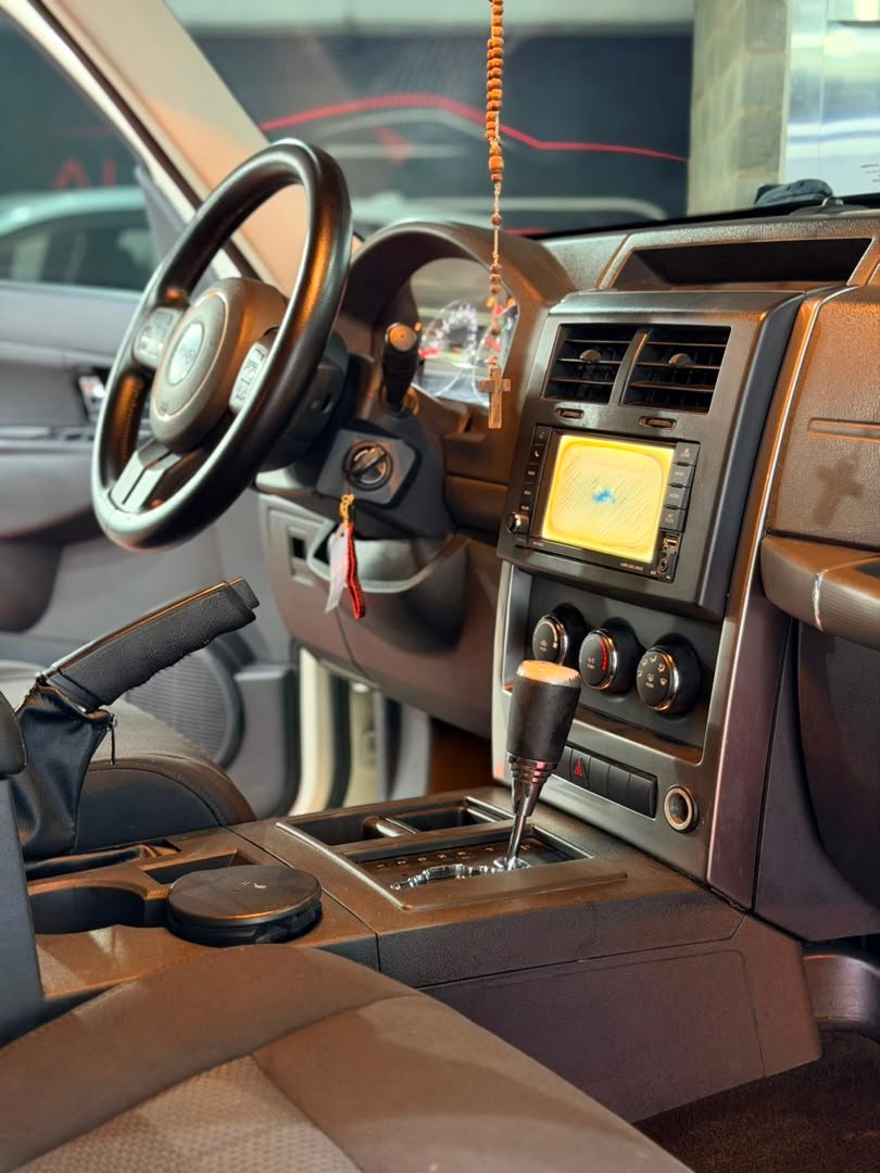 JEEP CHEROKEE KK SPORT 2013 - Image 9