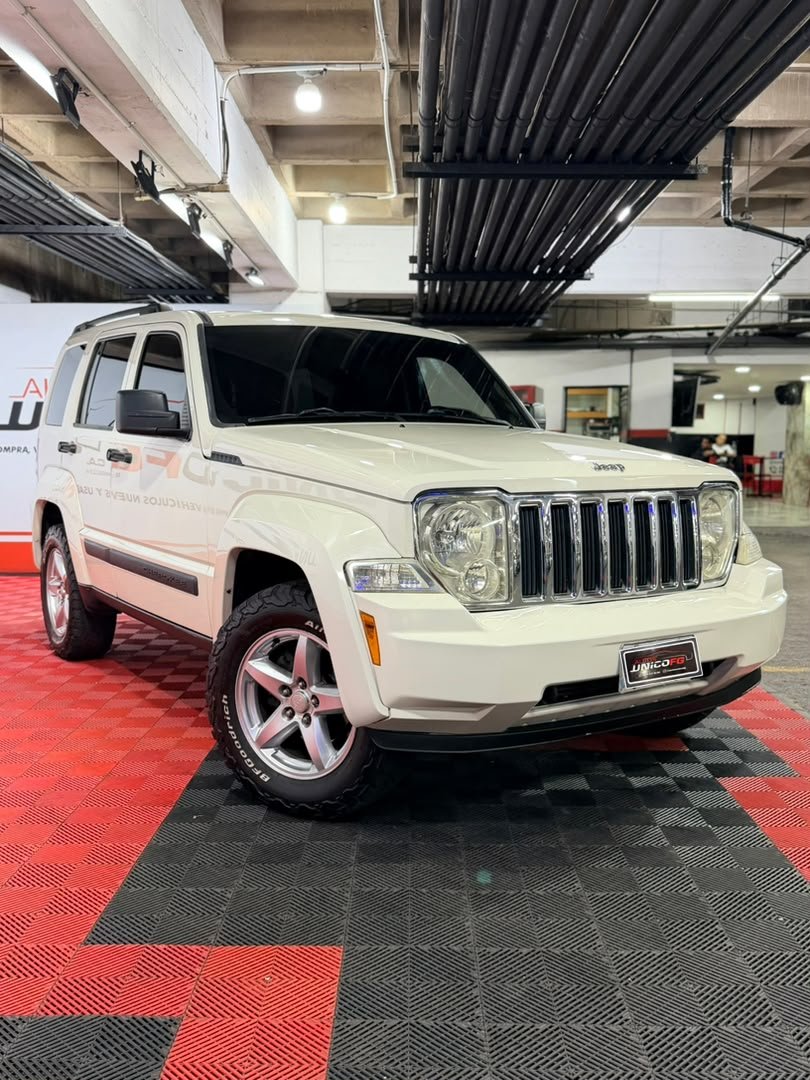 JEEP CHEROKEE KK SPORT 2013 - Image 2