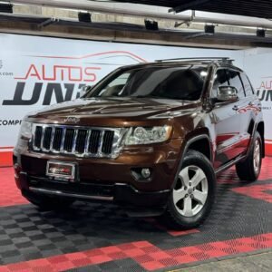 JEEP GRAND CHEROKEE LAREDO 2013