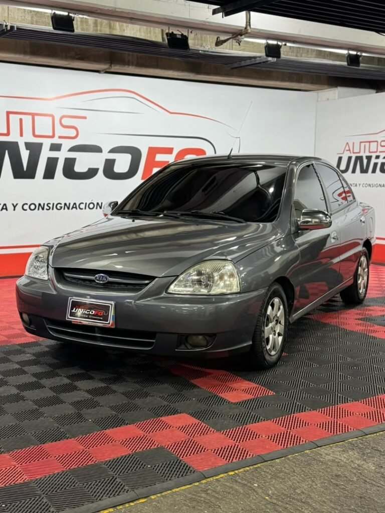 KIA RIO STYLUS 2012