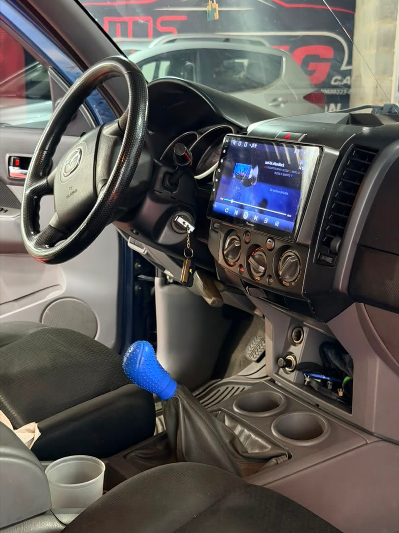 MAZDA BT-50 4X2 2012 - Image 8
