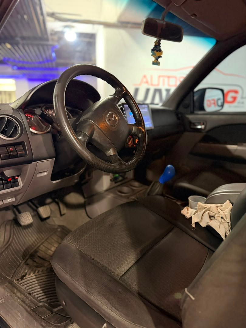 MAZDA BT-50 4X2 2012 - Image 6
